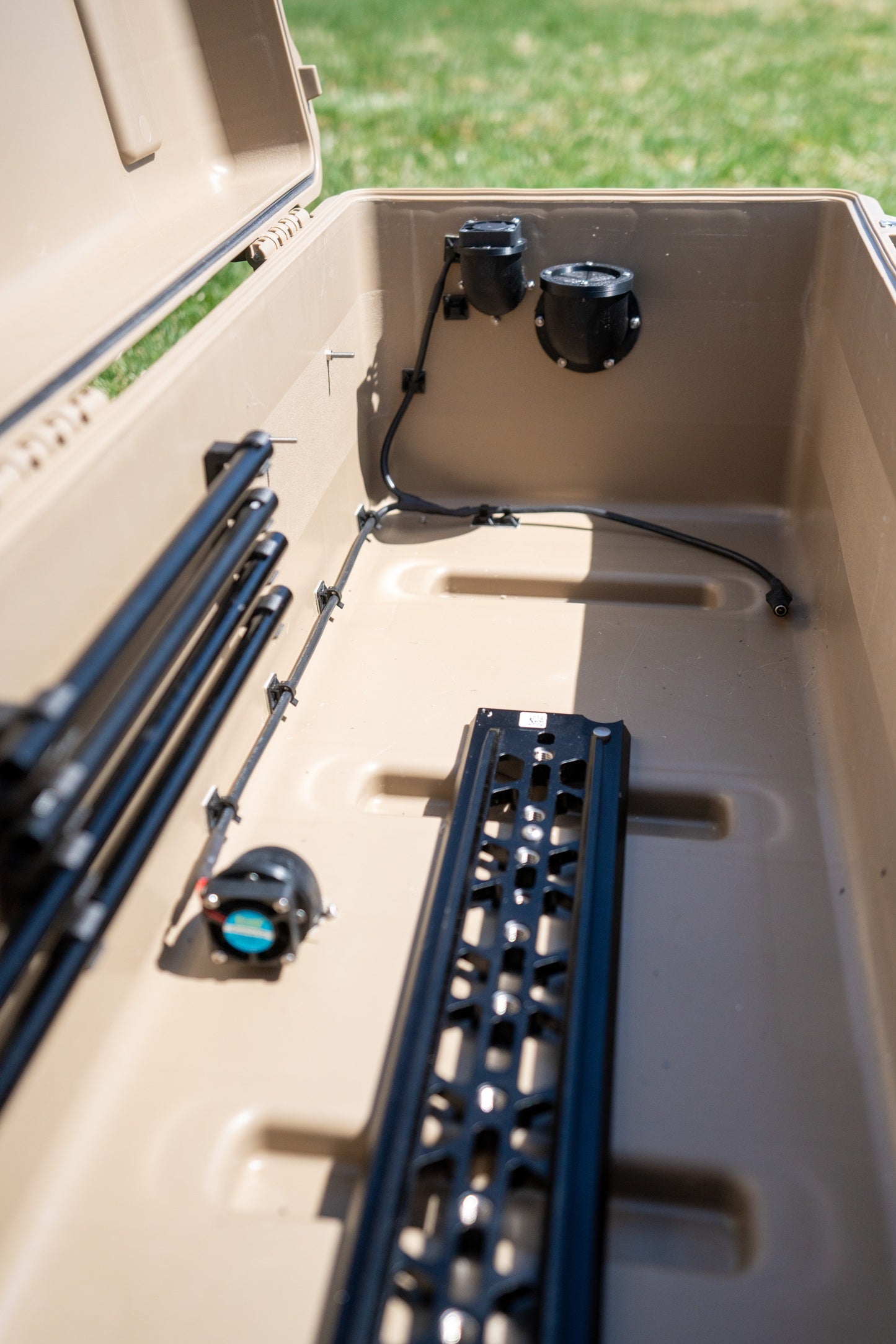 The Grub, A remote telephoto camera enclosure.