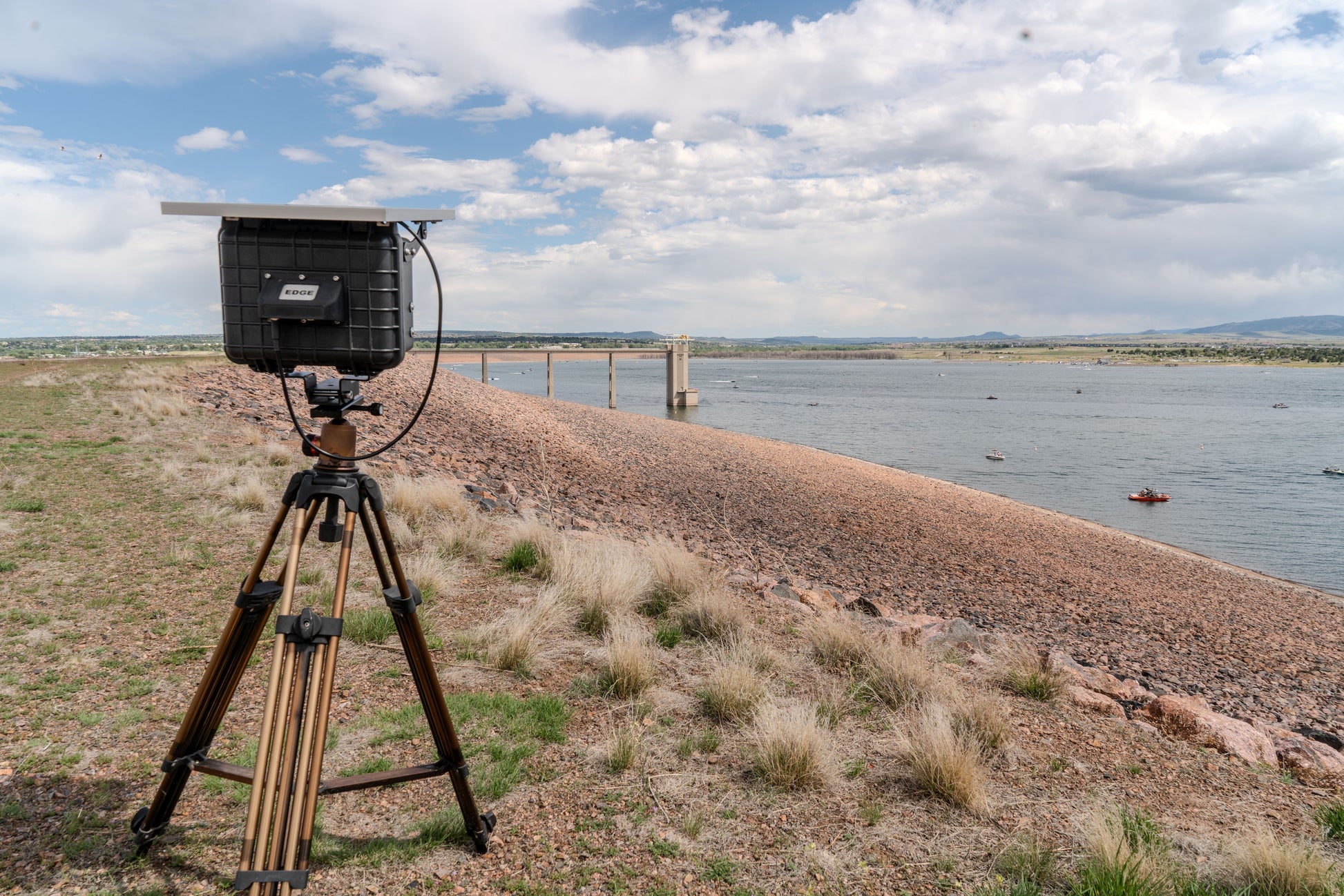Chronos Edge autonomous DSLR time-lapse camera monitoring water resources, infrastructure, environmental conditions, and long-term outdoor projects.